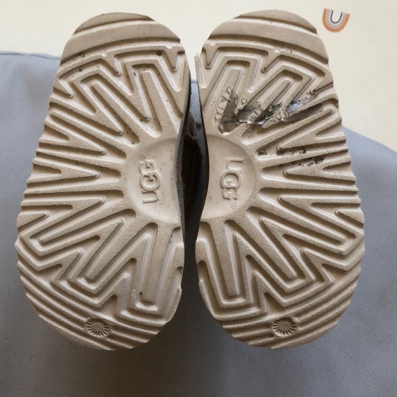 Glitter Ugg boots size 7 - Picture 8 of 9